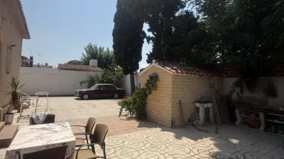 Detached House on Carrer de Castelldefels photo 5