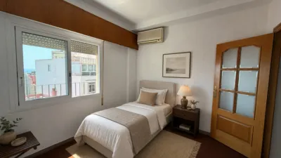 Penthouse on Rambla de Méndez Núñez photo 3