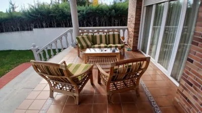 Detached house on Paseo de la Cañada photo 2