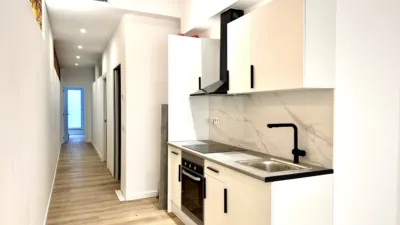 Apartment on Carrer de la Creu dels Molers photo 6