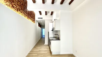 Apartment on Carrer de la Creu dels Molers photo 5