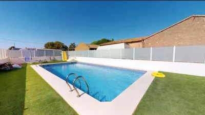 Semi-detached chalet on Juan Pérez Egea Street photo 22