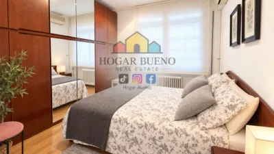 Apartment in Centre photo 9