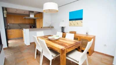 Semi-detached villa on Calle del Califato photo 70