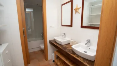 Semi-detached villa on Calle del Califato photo 60