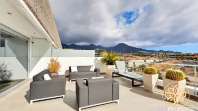 Duplex penthouse on Calle Playa Diego Hernández photo 3