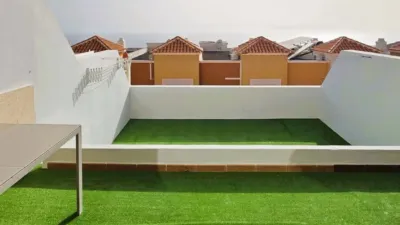 Terraced house on Calle de Extremadura photo 3