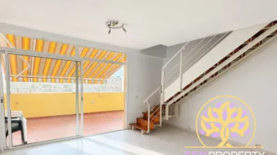 Duplex on Avenida Juan Carlos I photo 3