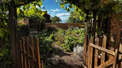 Single-family home on Camino Real de Altavista photo 2