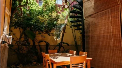 Semi-detached chalet on Carrer de Cavite photo 10