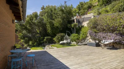 Semi-detached chalet on Avinguda del Mirador photo 2