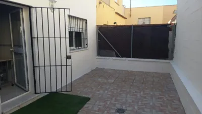 Townhouse in Palomares del Río photo 33
