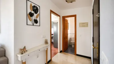 Semi-detached house on Calle Quitapenas photo 4