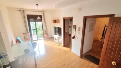 Semi-detached chalet on Calle Galicia photo 5