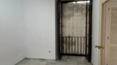 Piso en calle San Vicente photo 14