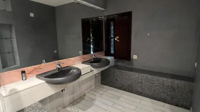 Piso en calle San Vicente photo 11