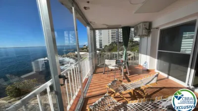 Apartamento en Port Esportiu-Canyelles-Puig Rom photo 12