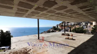 Villa for sale in Port Esportiu-Canyelles-Puig Rom photo 3