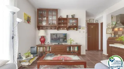 Apartamento en Port Esportiu-Canyelles-Puig Rom photo 8