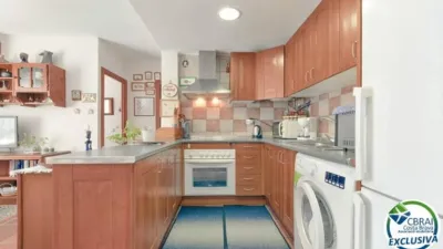 Apartamento en Port Esportiu-Canyelles-Puig Rom photo 10