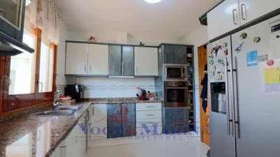 Semi-detached house on Carrer de Ramón Marquet photo 16