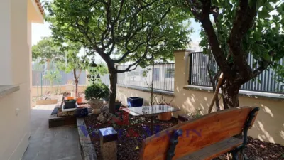 Semi-detached house on Carrer de Ramón Marquet photo 11
