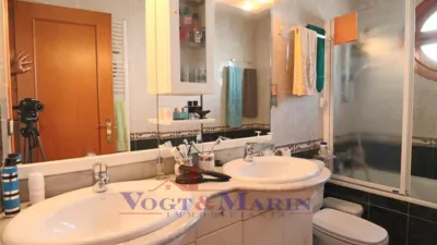 Semi-detached house on Carrer de Ramón Marquet photo 22