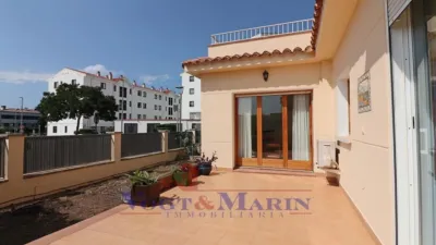 Semi-detached house on Carrer de Ramón Marquet photo 13