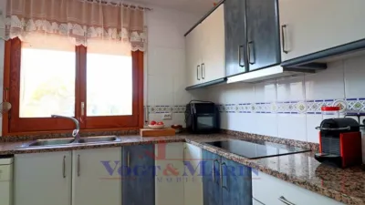 Semi-detached house on Carrer de Ramón Marquet photo 15