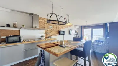 Apartment in Carrer Sector Alberes photo 4
