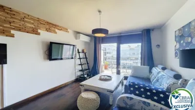 Apartment in Carrer Sector Alberes photo 8