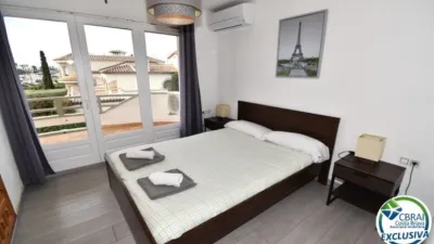 Casa en Carrer de Salins photo 5