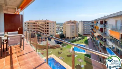 Apartment on Avinguda de Rhode photo 24