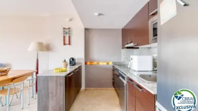 Apartment on Avinguda de Rhode photo 8