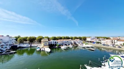 Apartment in Empuriabrava photo 5