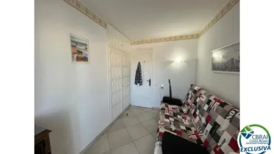 Apartment in Empuriabrava photo 8