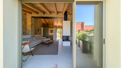 House on Pirineus Street photo 3