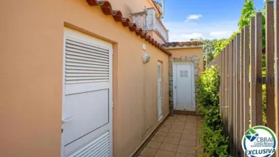 House on Carrer de la Rogera photo 9