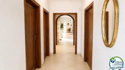 Villa in Empuriabrava photo 9