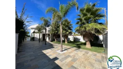 House in Empuriabrava photo 3