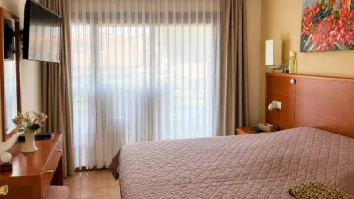 Apartment in Urbanización Caleta, 28 photo 11