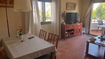 Apartment in Urbanización Caleta, 28 photo 2