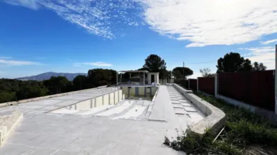 Detached family home in Camino del Planet photo 11