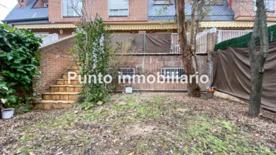 Chalet adosado en venta en Calle de Anselmo Miguel Nieto, Las Villas-Covaresa-Parque Alameda-La Rubia (Valladolid Capital) de 379.000 €