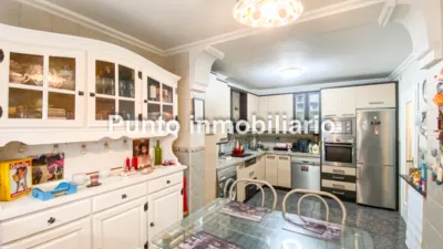 Chalet adosado en venta en Calle de Anselmo Miguel Nieto, Las Villas-Covaresa-Parque Alameda-La Rubia (Valladolid Capital) de 379.000 €