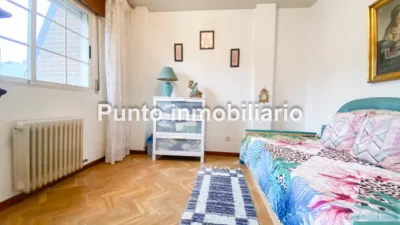 Chalet adosado en venta en Calle de Anselmo Miguel Nieto, Las Villas-Covaresa-Parque Alameda-La Rubia (Valladolid Capital) de 379.000 €