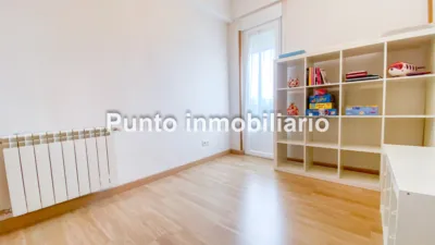 Piso en venta en Calle de Joaquín Velasco Martín, Huerta del Rey-Arturo Eyríes (Valladolid Capital) de 175.000 €