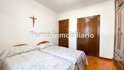 Chalet pareado en venta en Calle de Catalpa, Puente Herrera (Tudela de Duero) de 220.000 €
