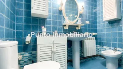 Chalet pareado en venta en Calle de Catalpa, Puente Herrera (Tudela de Duero) de 220.000 €