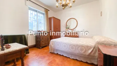 Chalet pareado en venta en Calle de Catalpa, Puente Herrera (Tudela de Duero) de 220.000 €